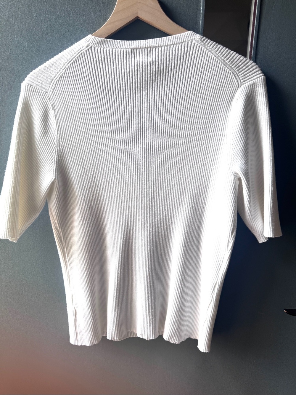 Women's White Ribbed V-Neck Button-Front Sweater - Picture 2 of 5